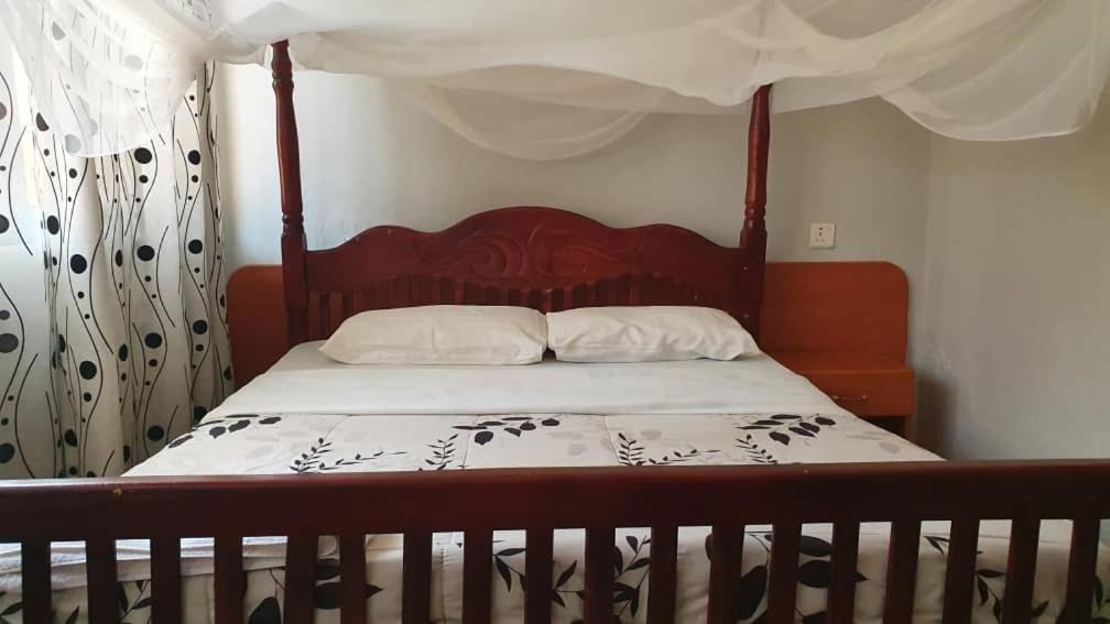 Arise Africa Christian Guesthouse Jinja Eksteriør bilde